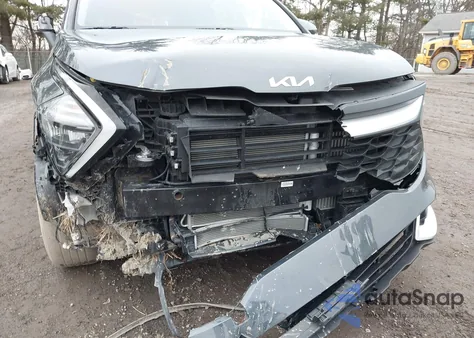 2023 Kia Sportage Hybrid Lx z USA, uszkodzony, nr VIN KNDPUCAG1P7045451